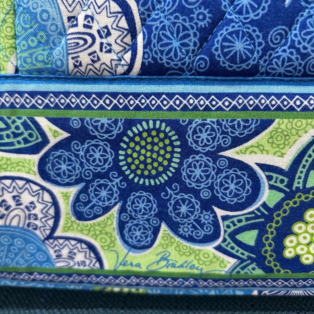 Vera Bradley Retired Doodle Daisy Laura Bag Green Blue White shoulder bag - Picture 11 of 11